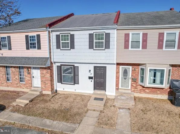 17 Forest Creek Dr, Dover, DE 19904
