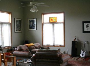 84 Wagon Trl, Columbus, MT 59019