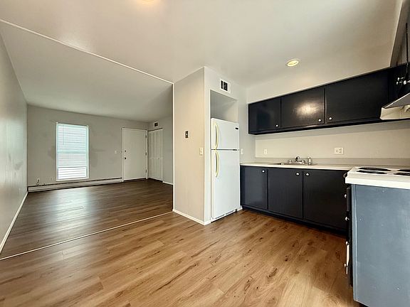 2nd image of 9935 Chateau Roi Ct #A