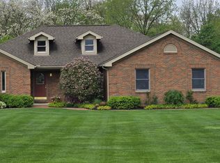 9421 Winchester Rd, Groveport, OH 43125