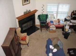 715 Pelican Ln, Peotone, IL 60468