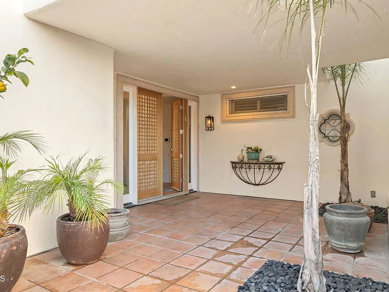 1571 Mandalay Beach Rd — Photo 29
