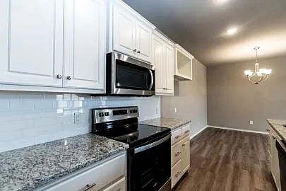 1220 Preston Trl #B — Photo 11