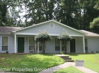 4427 Coopers Creek Dr SE, Smyrna, GA