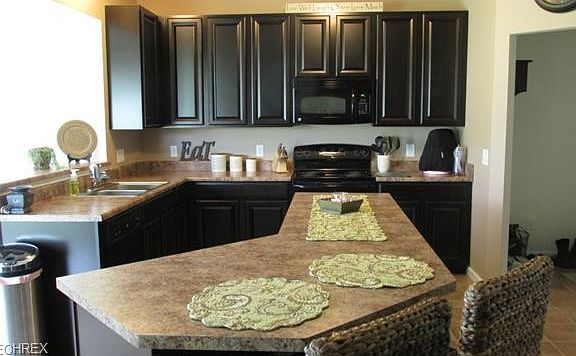 4th image of 2967 Island Creek Dr