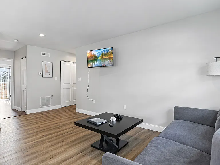 274 McCullough St #3 — Photo 6