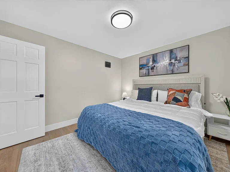 2115 E Hudson Ave — Photo 21