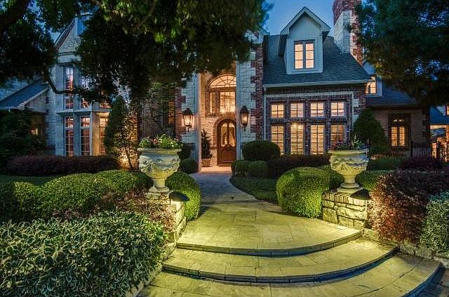 1st image of 2050 Creekridge Dr