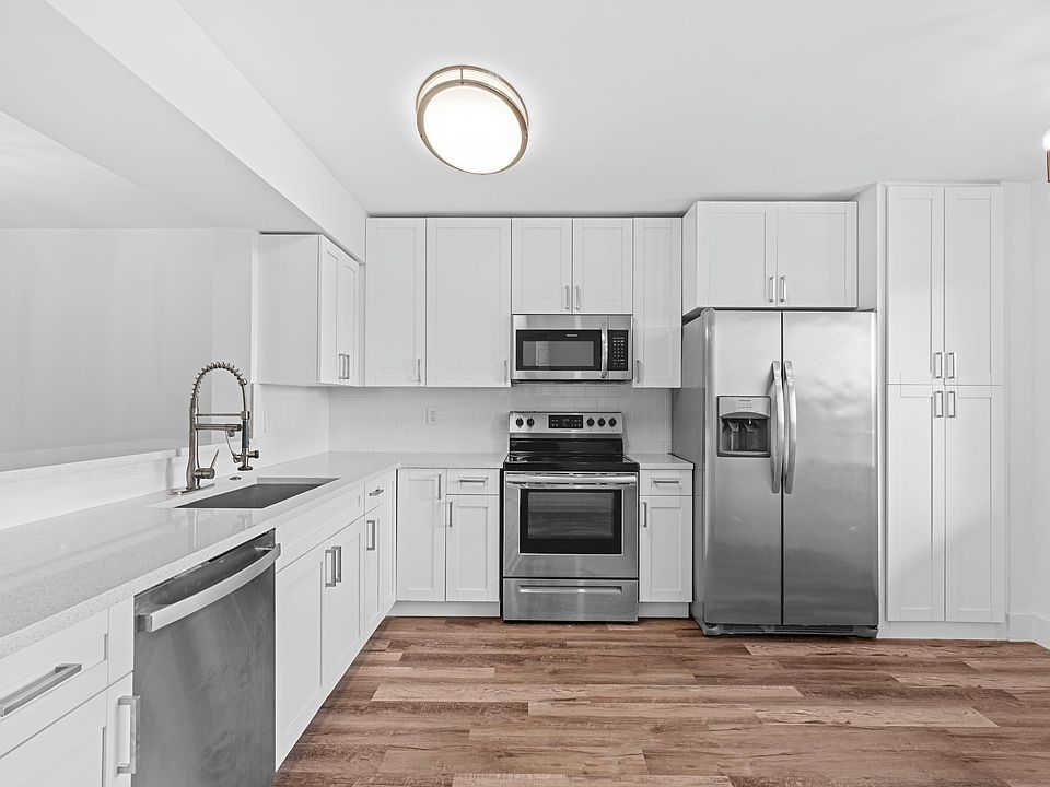 1st image of 7301 Amberly Ln APT 403