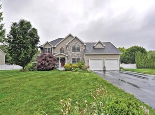 3 Rolling Meadow Dr, Millis, MA 02054