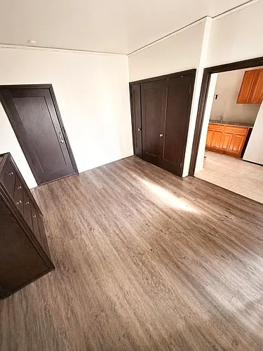 2555 Virginia St #206 Photo 1