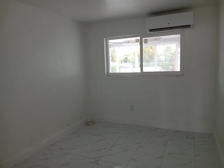 745 NW 58th St #3 — Photo 3