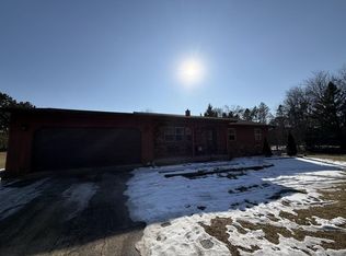 E9959 3rd St, Prairie Du Sac, WI 53578