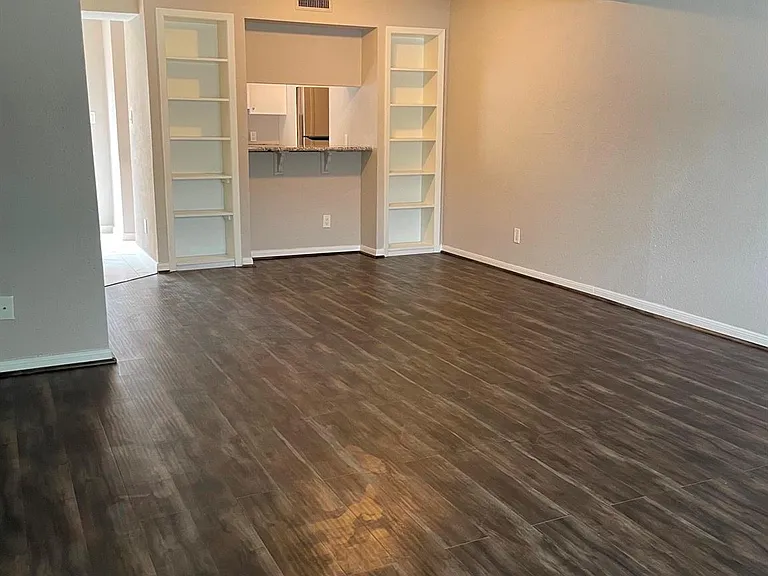 6111 Beverly Hill St #35 — Photo 6