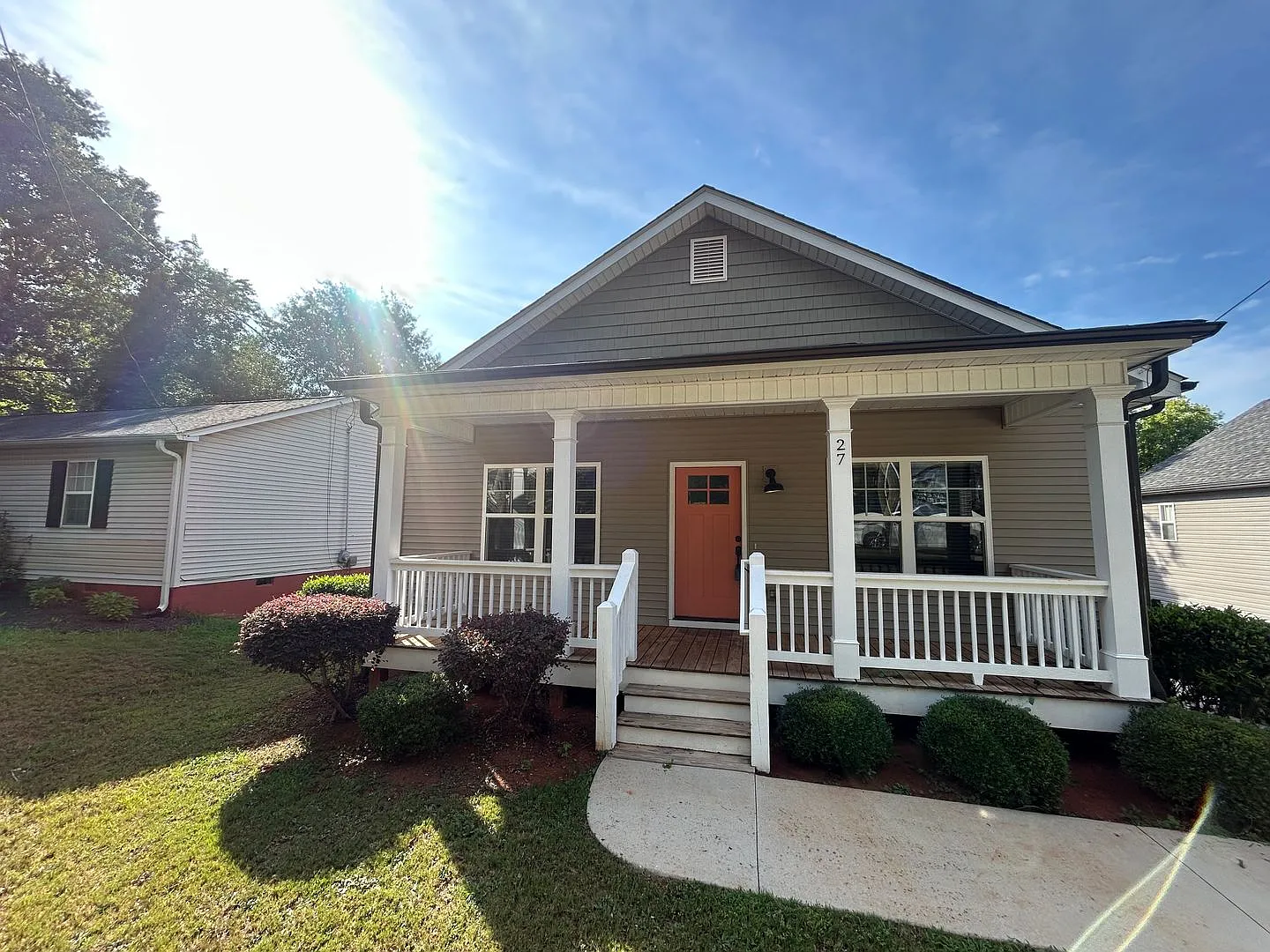 27 Burgess Ave — Photo 2