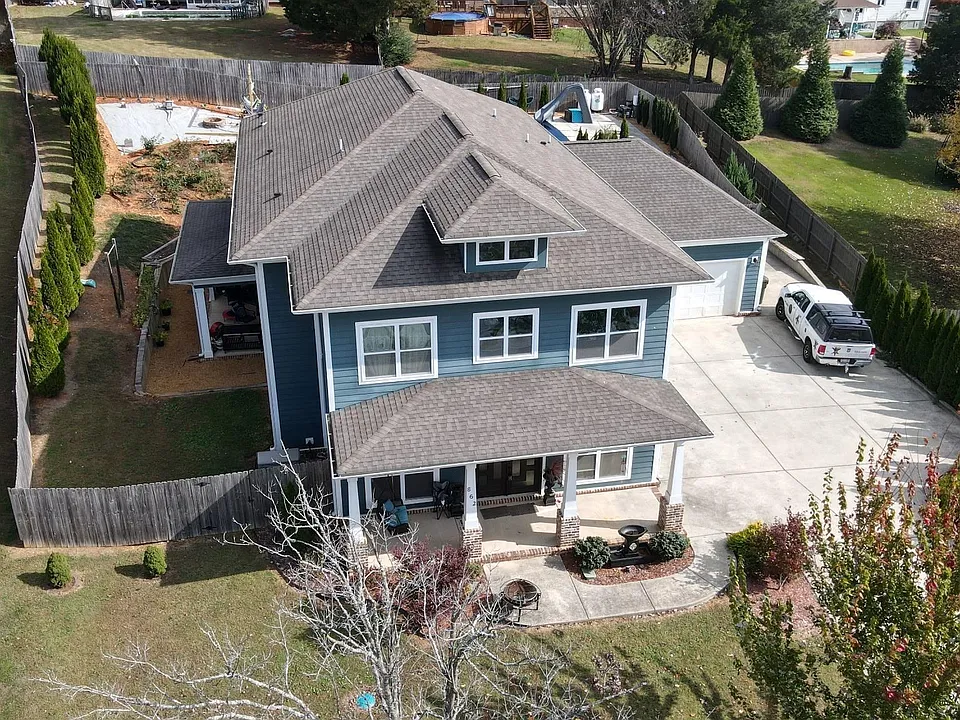 862 Highland Dr