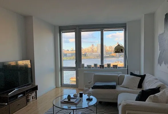 Rented by Mayell LLC | media 2