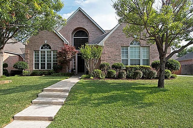 1st image of 2825 Lake Ville Ln