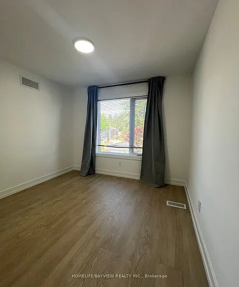 311 Linsmore Cres #3 — Photo 27