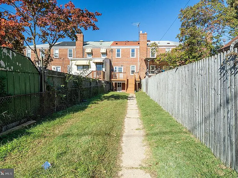 413 Rogers Ave — Photo 29