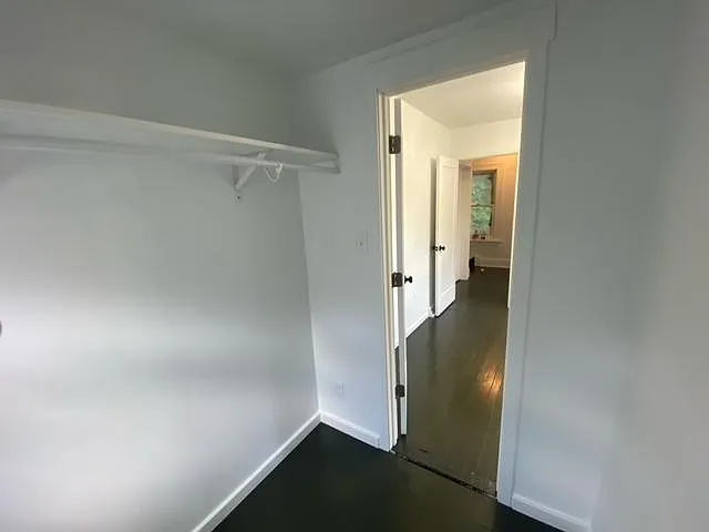 Walk-in closet