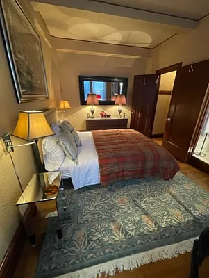 Rented by Susan Finkel, LREB | media 8