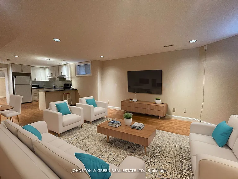 29 Marilyn Cres #BASEMENT — Photo 2