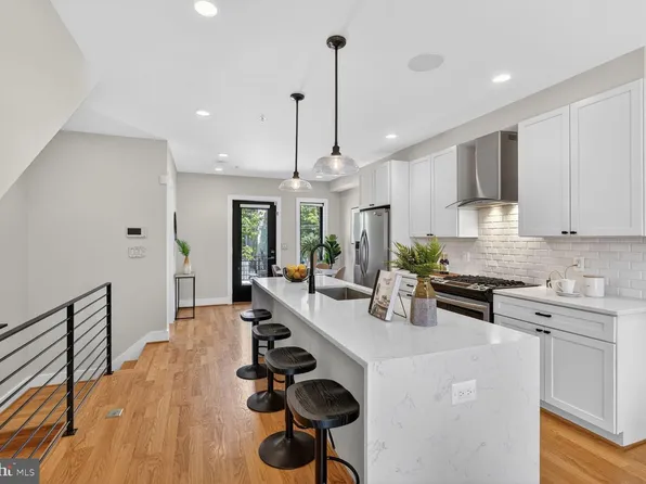 609 Gresham Pl NW APT 1, Washington, DC 20001