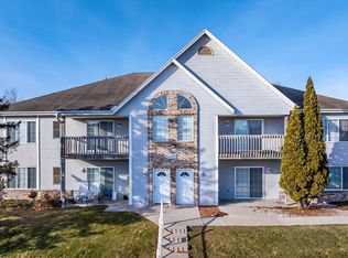 660 N Spring St UNIT 8, Pt Washington, WI 53074