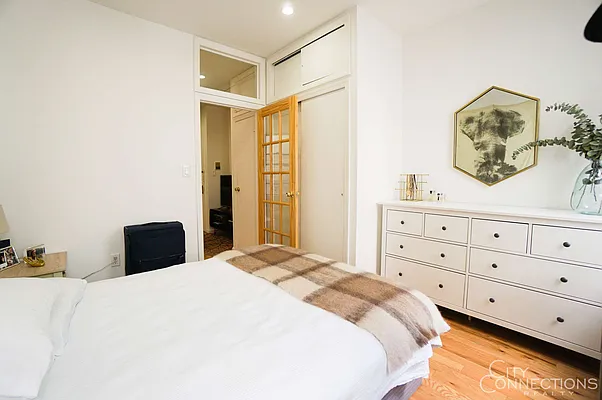 Rented by City Connections Realty | media 31