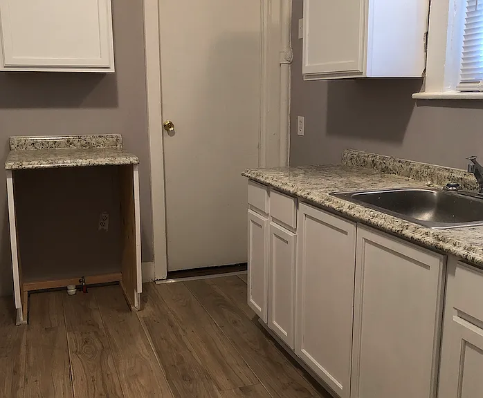 347 Maple Blvd — Photo 3
