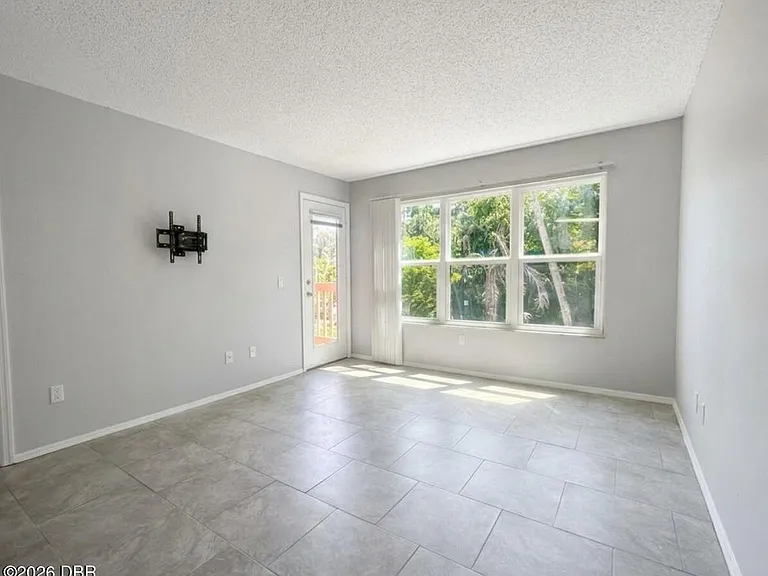 1401 S Palmetto Ave #111 — Photo 4