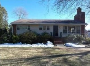 6819 Wise St, Mc Lean, VA 22101