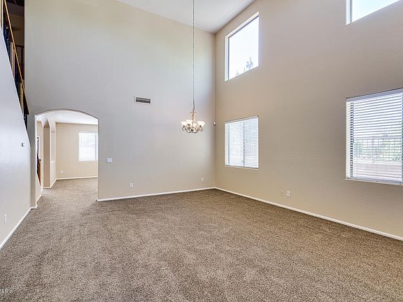 4th image of 3314 S 92nd Dr