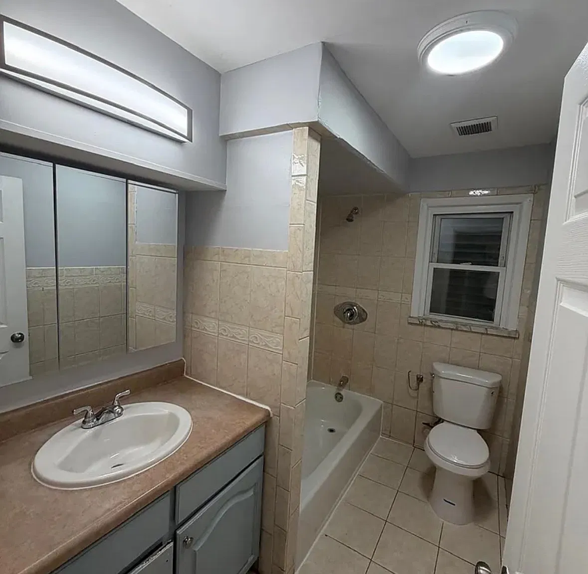 3 bed, $2,250 — Photo 3