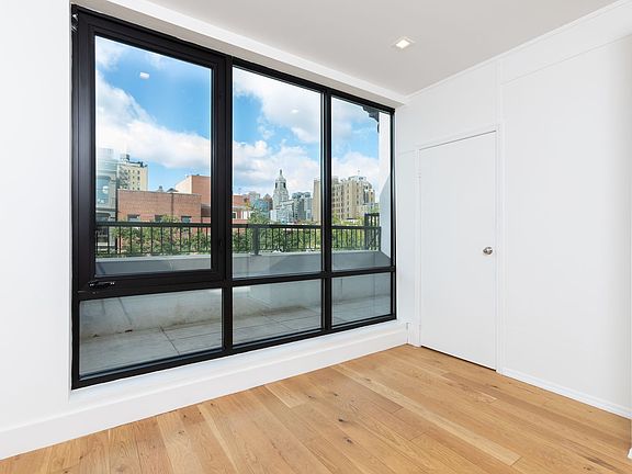 3rd image of 174 1st Ave
