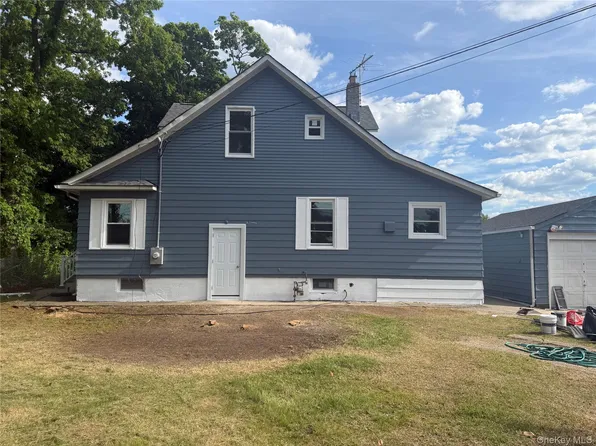 144 Carleton Avenue, Islip Terrace, NY 11752