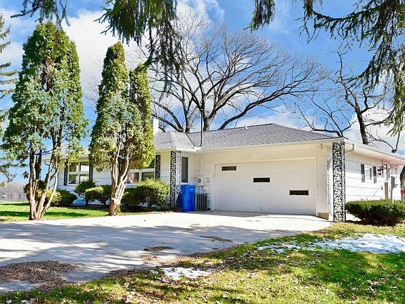 4th image of 25542 Pelican Ln