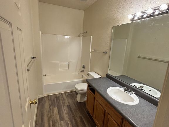 2nd image of 4309 Sabana Loop SE APT D