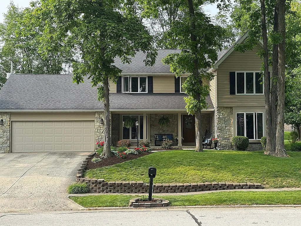 4132 Yellowood St photo 1