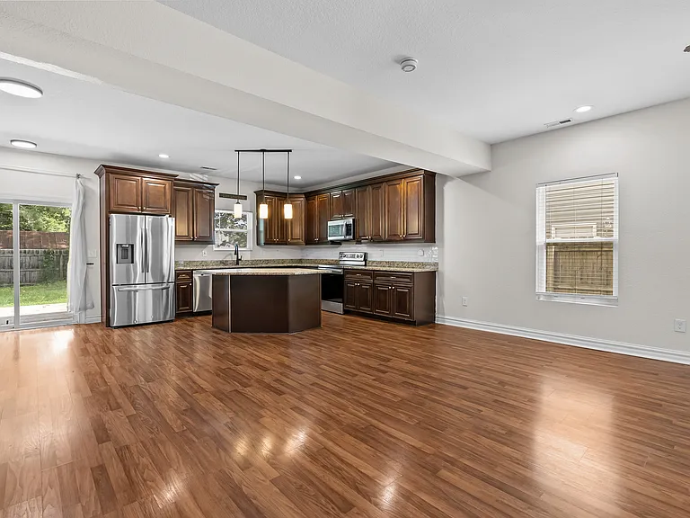 701B Summers Pl #B — Photo 3