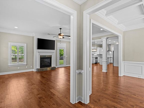 5th image of 118 Tablerock Ct