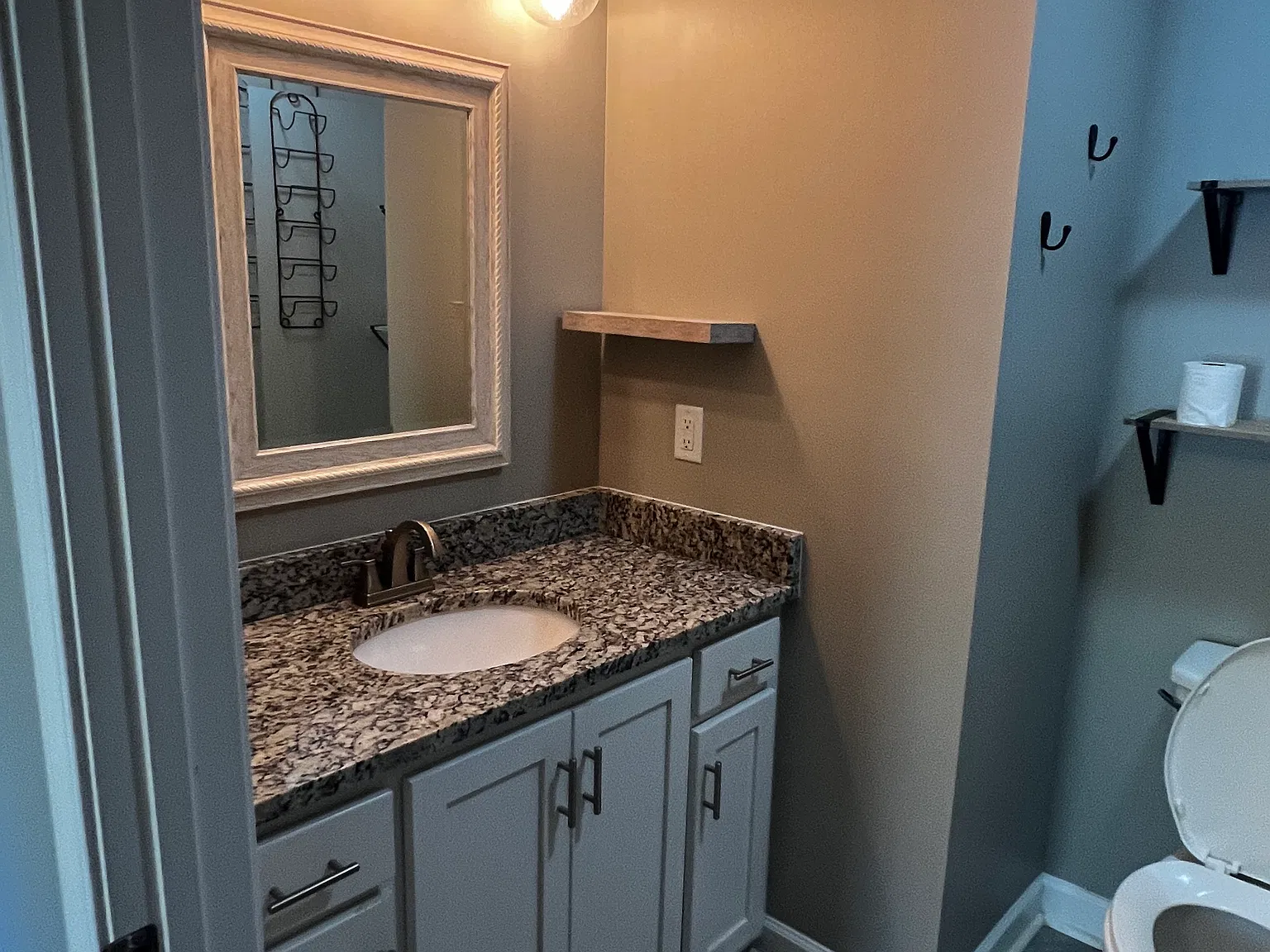 3 bed, 1200 sqft, $1,850 — Photo 3