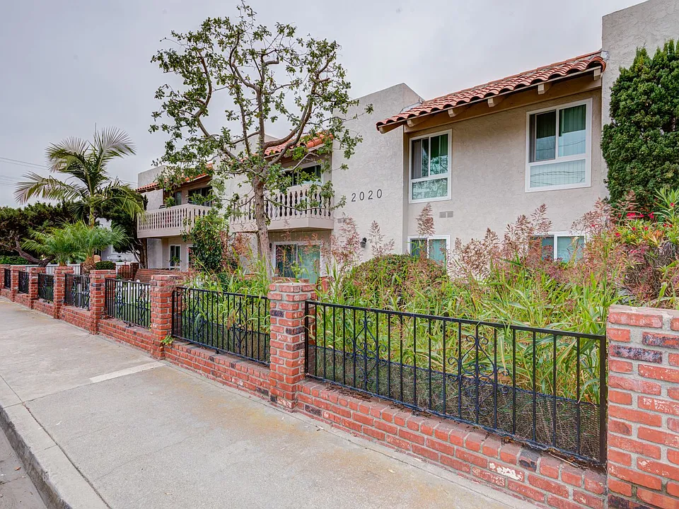Graham Avenue Residences