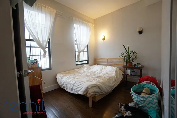 Rented by Rennit Inc. | media 30