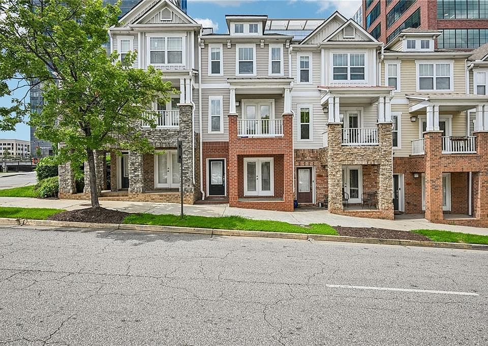 1st image of 209 16th St NW #27