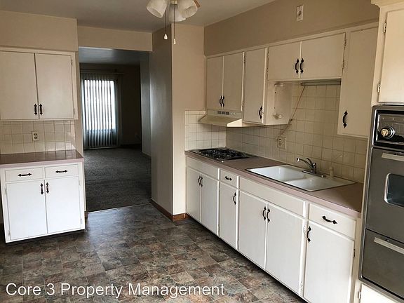 2nd image of 227 Robinhood Ln APT 04