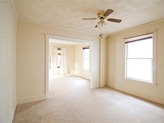 5th image of 40 Jackson St