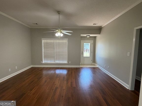 4th image of 110 Gailey Ct