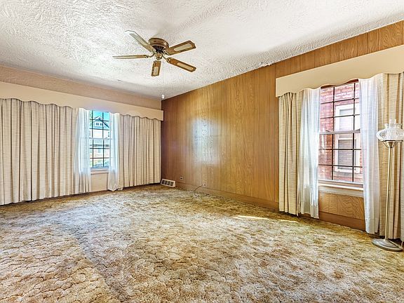 4th image of 6731 W Albion Ave